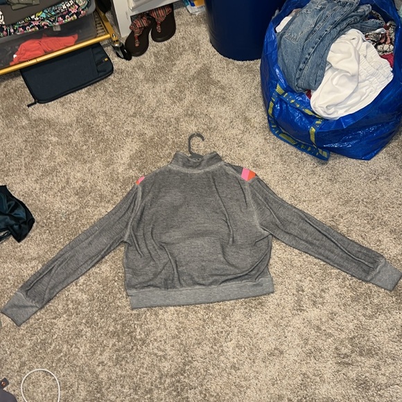 Wildfox Soto Warm Up Chevron Colorblock Zip Pullover Size Small - Picture 6 of 6